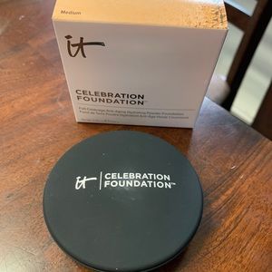 It Cosmetics Celebration Foundation MEDIUM New